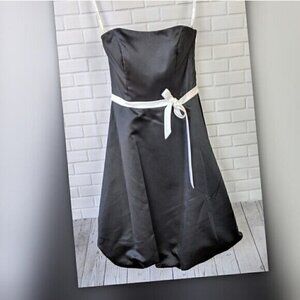 Alexia II black and white strapless Knee Length Formal dress Women's 10